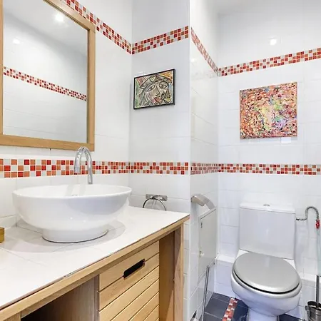 Appartamento De Charme Gambetta Saint Fargeau I Parigi